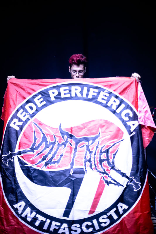Bandeira ANTIFACISTA MC TAYA