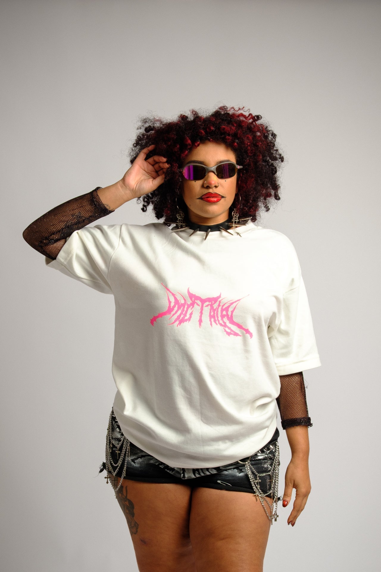 LOGO-BRRS Camiseta branca estampa rosa